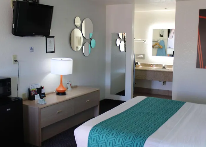 Hotel Howard Johnson By Wyndham 2*
