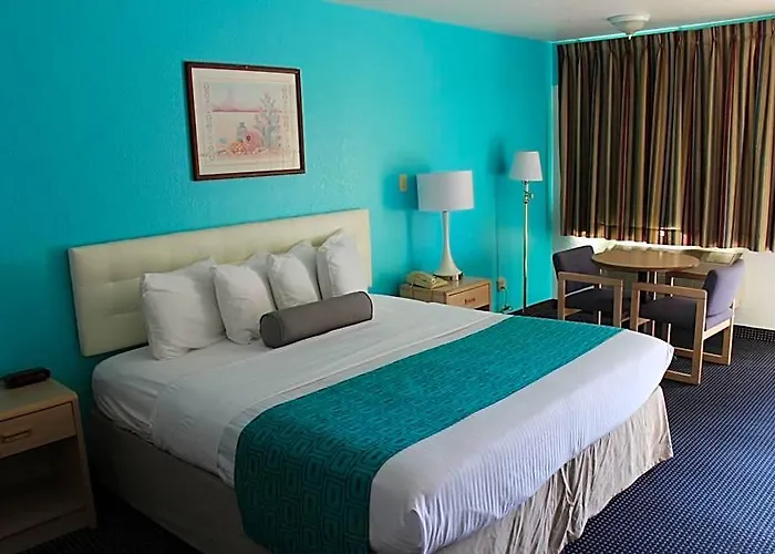 Howard Johnson By Wyndham Hotel 2*